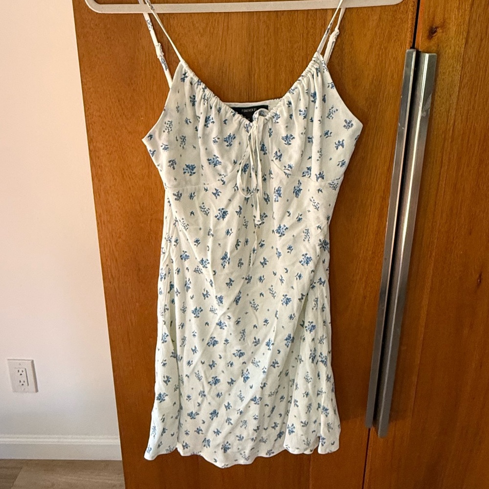 Forever 21 White and Blue Floral Dress